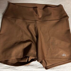 ALO Yoga XL airlift brown Bike Shorts 4”
